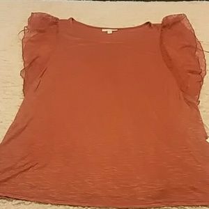 Lace ruffle sleeveless top
